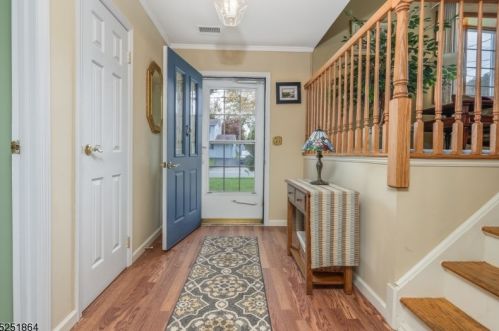 107 Pleasant View Rd, Hackettstown NJ  07840-1017 exterior