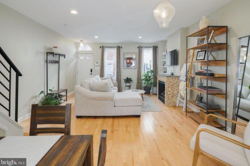 1613 Manton St, Philadelphia PA  19146-3029 exterior