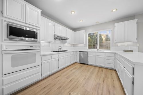 19212 Dandelion Ct, Riverside CA  92508-7104 exterior