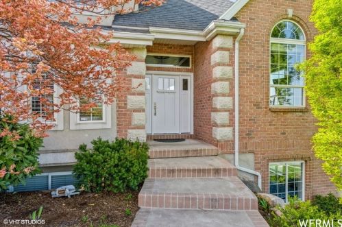 154 Carrington Ln, Centerville, UT 84014-1277