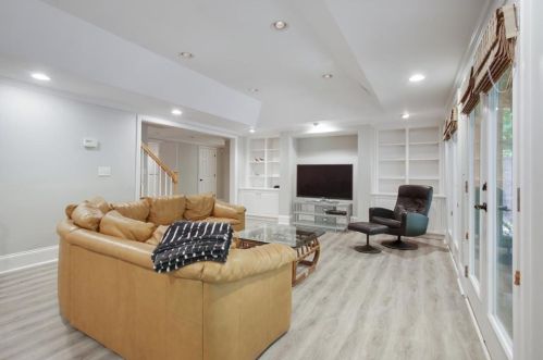 110 High Point Walk, Atlanta GA  30342-2480 exterior