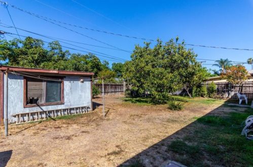 841 Normandy Pl, Santa Ana CA 92701-6223 exterior