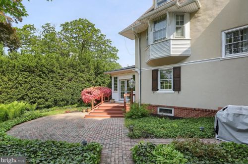 1130 Wheatland Ave, Lancaster PA  17603-2543 exterior