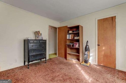 4132 Haverhill Dr, Atlanta GA  30342-3818 exterior