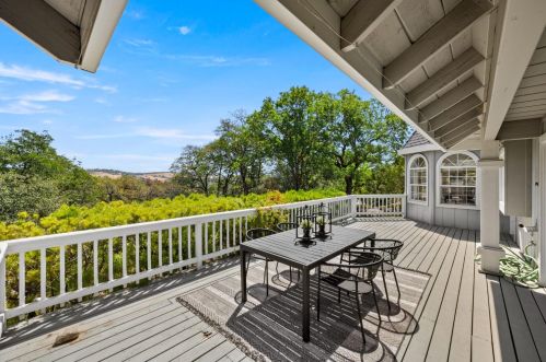 3080 Ridgeview Dr, Folsom, CA 95762-4342