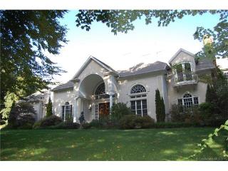 176 Hidden Pond Dr, Watertown, CT 06795-1029