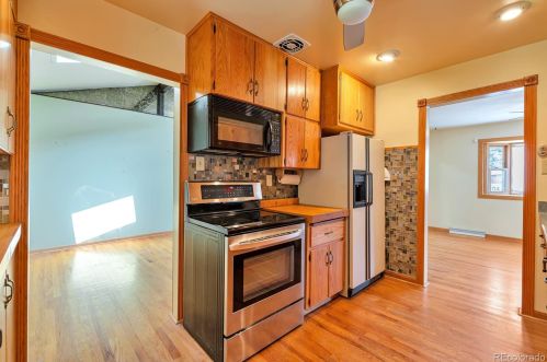 725 Briarwood Dr, Aurora CO 80226-3704 exterior