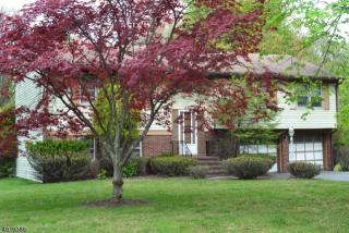29 Sagamore Rd, Parsippany, NJ 07054-2322