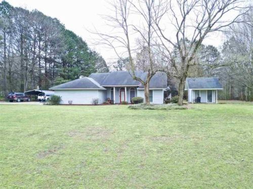 240 Renshaw Rd, Yazoo, MS 39194-8630