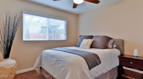 5474 Geoffrey Ave, Simi Valley CA  93063-4123 exterior