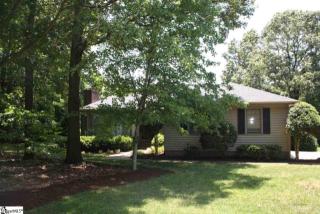 8 Red Oak Rd, Greenville, SC 29615-2628