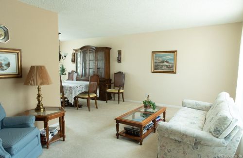 1715 Dawson Way, Aurora CO 80012-5707 exterior