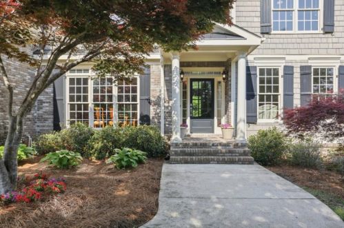 53 Lewellen Dr, Marietta, GA 30064-1579