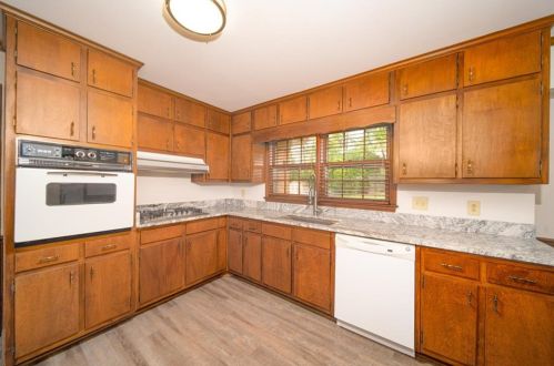 2189 Eastwood Dr, Lithonia GA  30078-2671 exterior