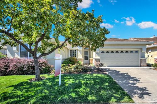 226 Mandarin Cir, Vacaville, CA 95687-3113