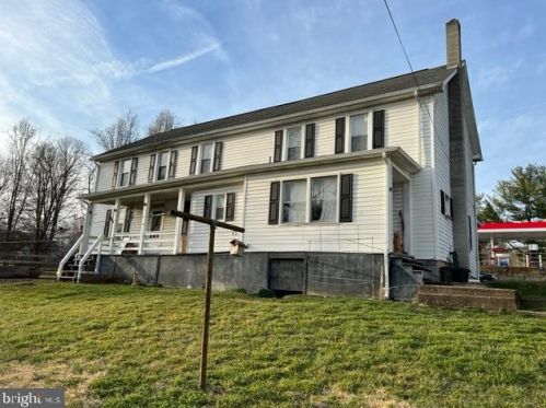 400 Water St, Edinburg, VA 22824-9336