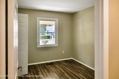 19 Enderly Ln, Willingboro, NJ 08046-2214