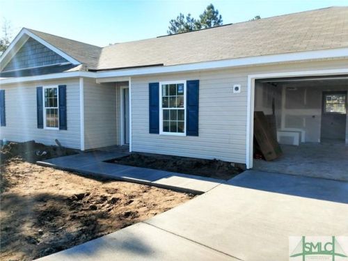 156 Knotty Pine Cir, Stillwell, GA 31329-5124