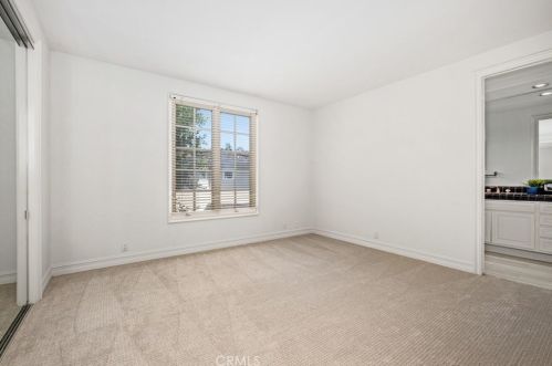 1 Charlotte, Irvine CA  92603-3448 exterior