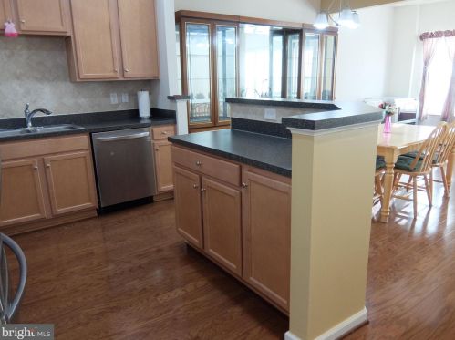 78 Sundance Dr, Trenton NJ 08619-3968 exterior