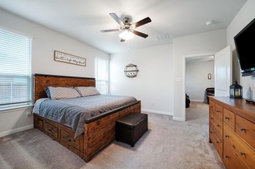 9137 Stone Mill Ln, Fort Worth TX  76179-8119 exterior