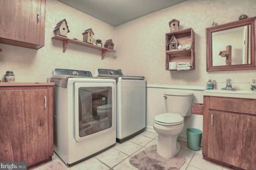 945 Cranes Gap Rd, Carlisle PA  17013-9677 exterior