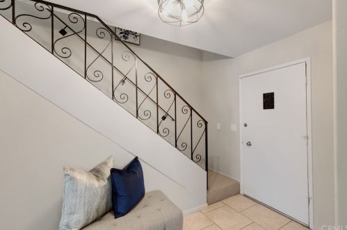 2929 Hempstead Rd, Anaheim CA  92806-4008 exterior