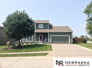 1702 Kelsey St, Omaha, NE 68046-8222