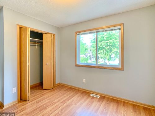 861 Desoto St, Saint Paul MN  55130-4233 exterior