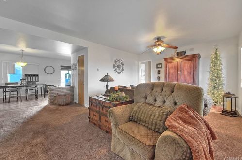 950 Latham St, Colton, CA 92324-1934