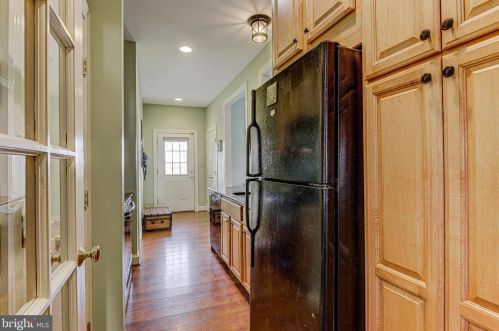 2407 Starcrest Dr, Silver Spring MD 20904-5459 exterior