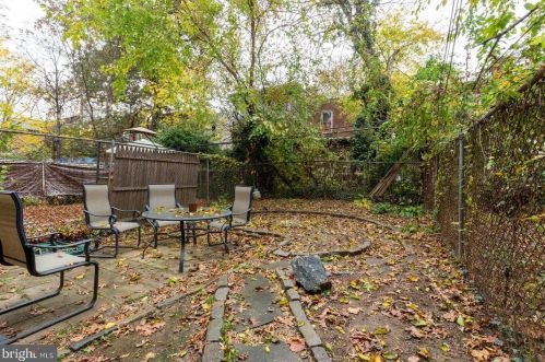 5035 Hazel Ave, Philadelphia PA  19143-1621 exterior