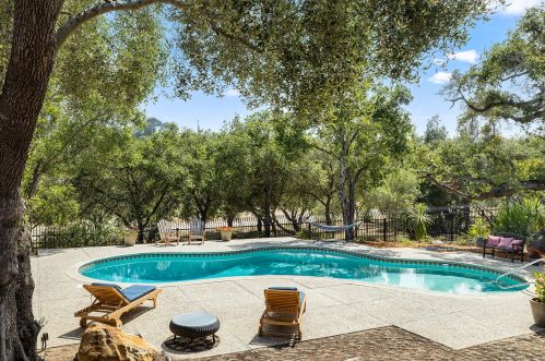 706 Rockwood Dr, Santa Barbara, CA 93103-1629