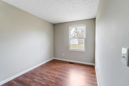 496 Bessinger Dr, Cincinnati OH 45240 exterior