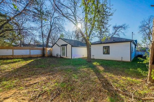 1522 Arizona Ave, Dallas TX  75216-1408 exterior