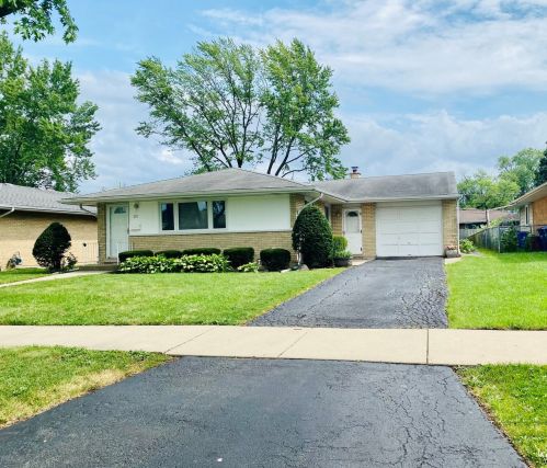 671 Kathleen Dr, Des Plaines, IL 60016-2555