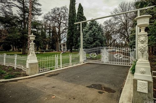 2185 Esplanade, Chico, CA 95926-2223