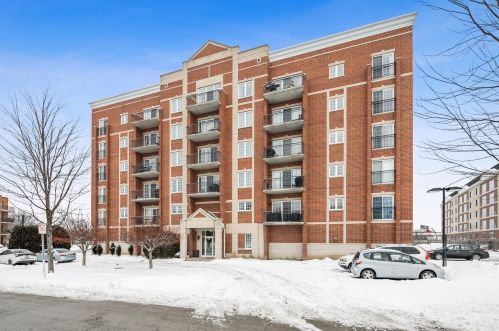 405 Creekside Dr, Palatine, IL 60074-6520