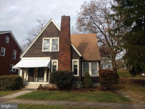 3114 Hillside St, Harrisburg, PA 17109-3537
