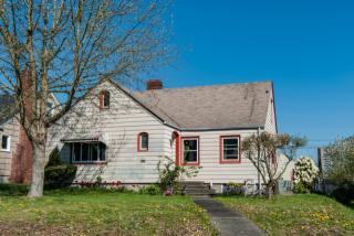 221 58th St, Tacoma, WA 98408-6408