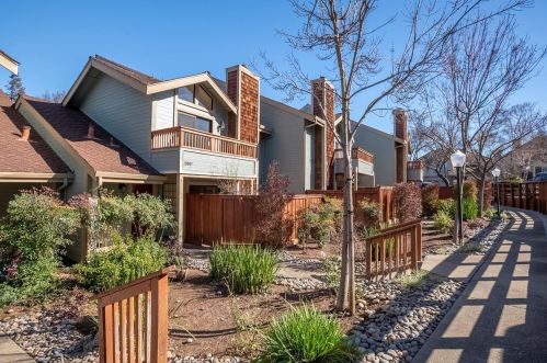 18005 Hillwood Ln, Morgan Hill, CA 95037-3514