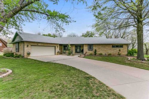 3 Honeysuckle Ct, Oxford, KS 67119-8056