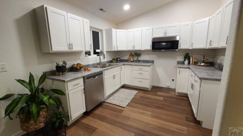 2122 West St, Pueblo, CO 81003-1814