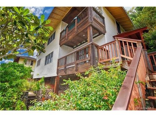 713 Walea Pl, Honolulu, HI 96817-1620