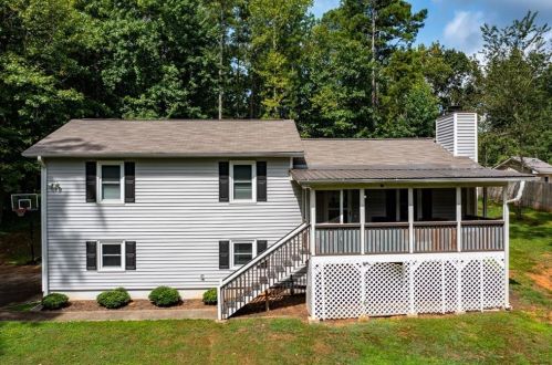 357 Pine Acres Dr, Holly Springs, GA 30115-4105