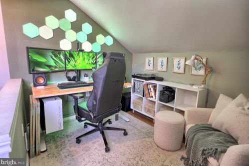 215 Cavalry Rd, Carlisle PA  17013-1606 exterior