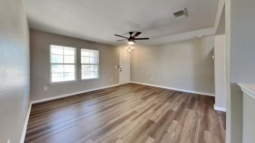 737 Pinnacle Dr, Georgetown, TX 78626