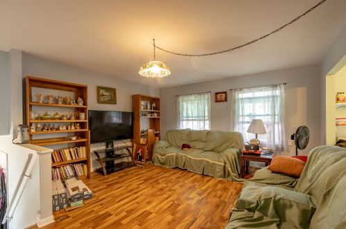 1744 Russet Ln, Sycamore IL  60178-2738 exterior