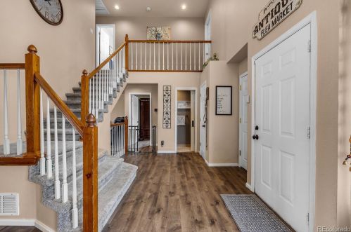 4852 Tower Way, Aurora CO 80015-3208 exterior