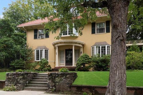 150 Slater Ave, Providence, RI 02906-5714